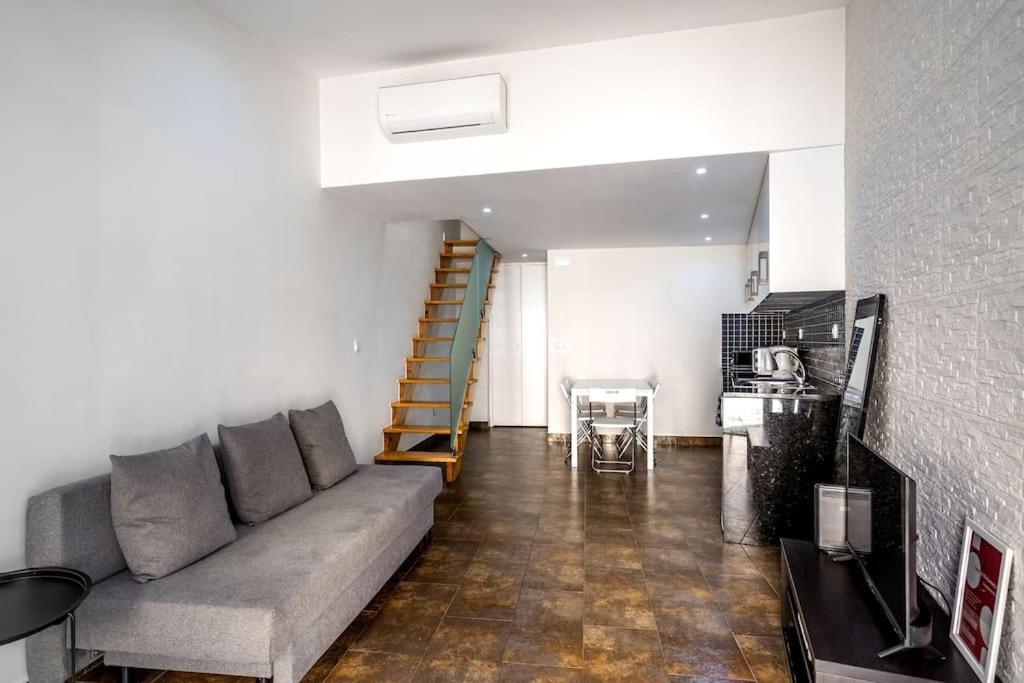 Cozy Ground Floor Studio With Ac And Loft Bedroom Lisboa Exterior foto