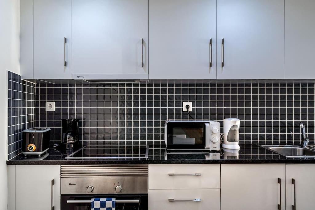 Cozy Ground Floor Studio With Ac And Loft Bedroom Lisboa Exterior foto